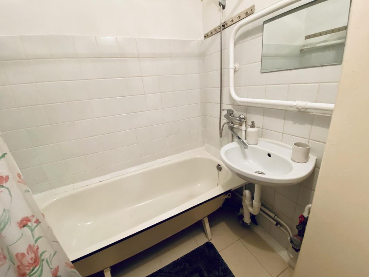 Spacious 3-Room Apartment & Parking 里加 外观 照片